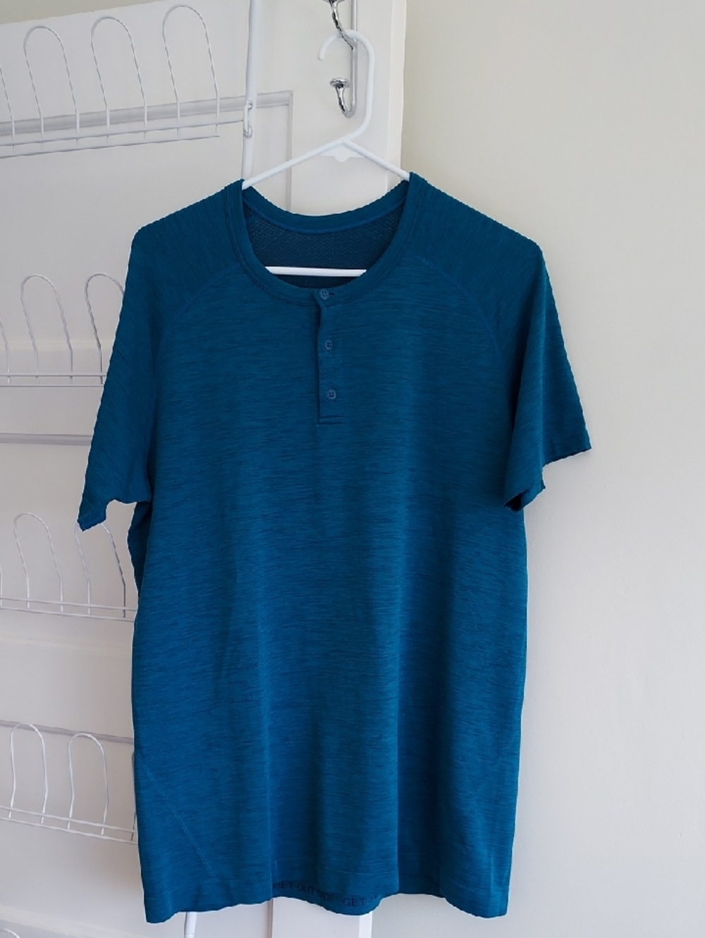 Lululemon Metal Vent Tech Henley Short Sleeve Shirt Perforated Buttons Teal Run